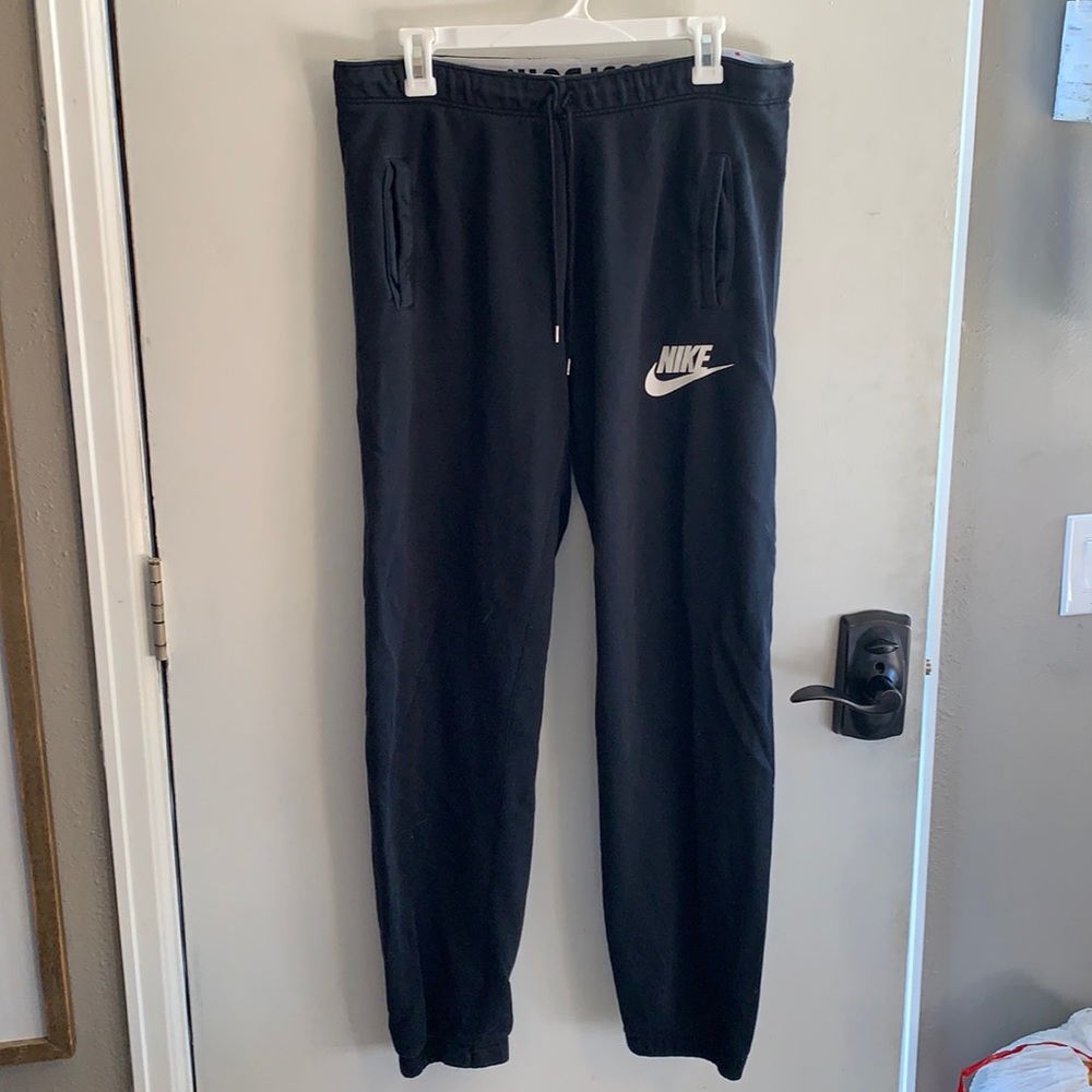 NIKE Jogger-Style Sweatpants